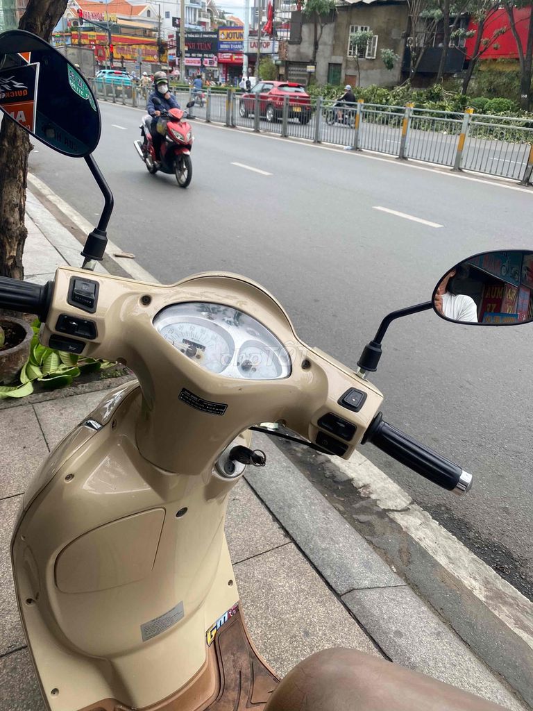 ELIZABETH FI, số cặp, 9nút(32121) cócccd chủ xe. Mua bán Xe máy tại Quận Tân Phú Tp Hồ Chí Minh được đăng bởi Cửa hàng xe máy Nam Trang hình 5