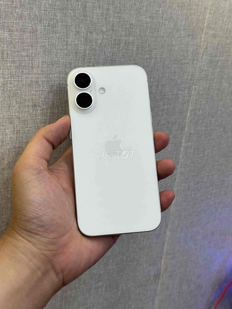 16 128GB Vn Trắng Pin 92 Bh 6/2026 zin keng. Mua bán Điện thoại tại Quận Ninh Kiều Cần Thơ được đăng bởi Quý Mobile Cần thơ hình 1
