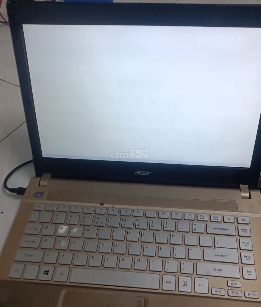 Acer Aspire Core i5 Vàng đồng. Mua bán Laptop tại Thành phố Thuận An Bình Dương được đăng bởi Chienbinhsoi hình 1
