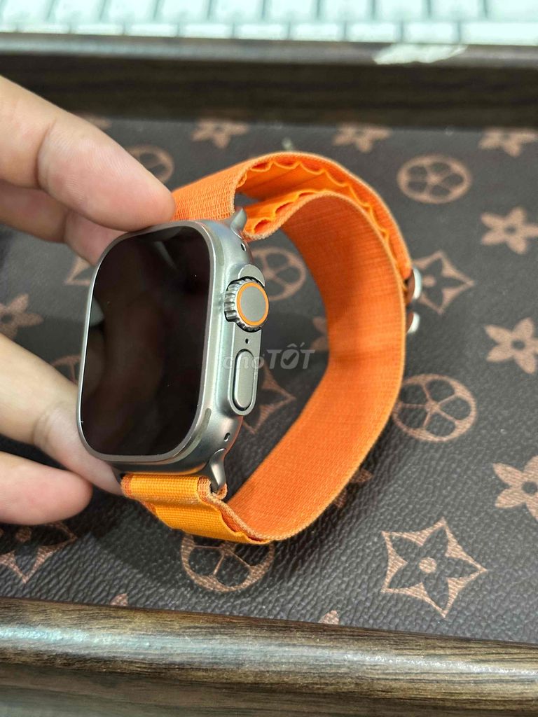 Cần bán Applewatch Ultra1 likenew pin cao máy zin