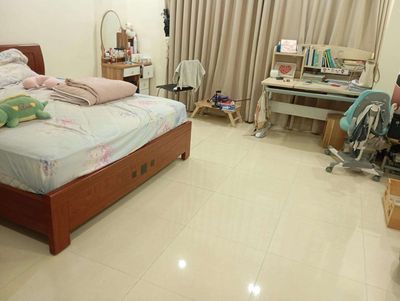 Bán nhà phố Đàm Quang Trung- gần siêu thị Aeon Long Biên thông Cổ Linh. Mua bán nhà ở tại Quận Long Biên Hà Nội được đăng bởi Trần Thị Nhung