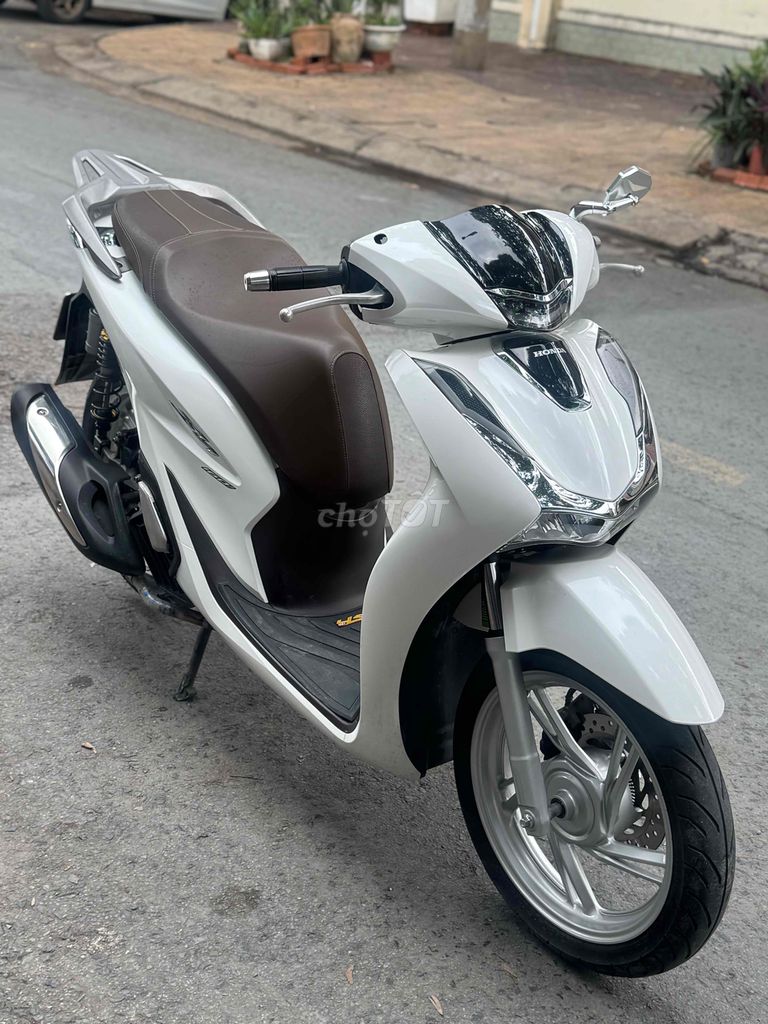 bán hoặc trao đổi