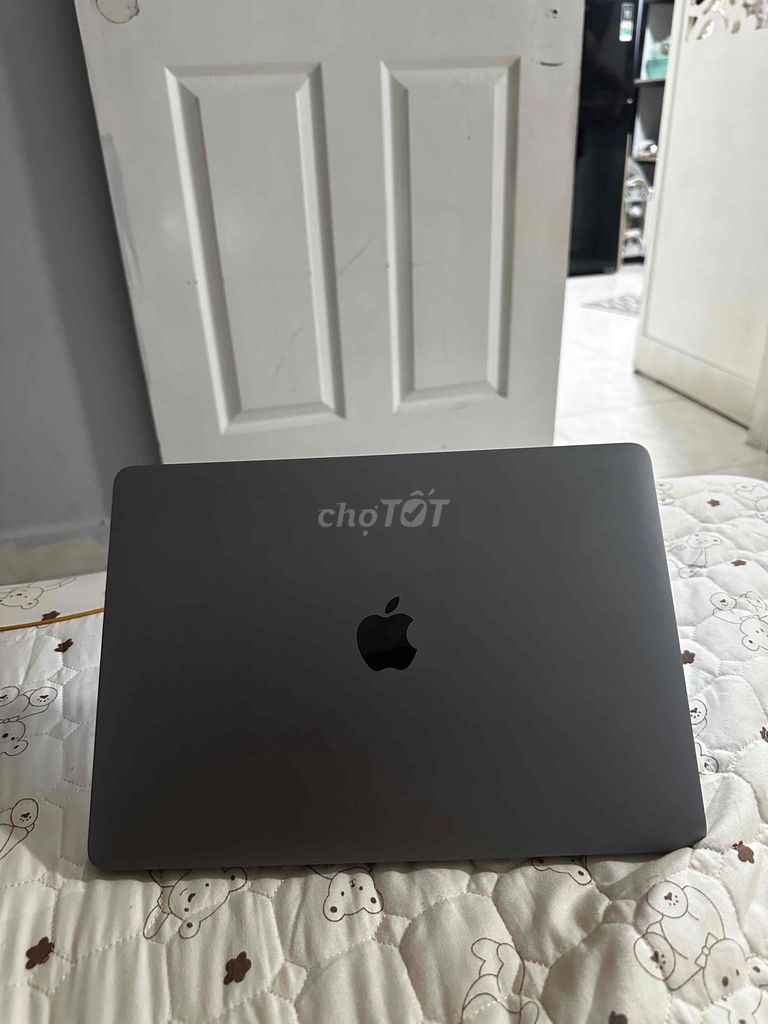 Apple Macbook Pro M2 13 inch 8GB/512GB. Mua bán Laptop tại Thành phố Thủ Đức Tp Hồ Chí Minh được đăng bởi trần hữu huy hình 1