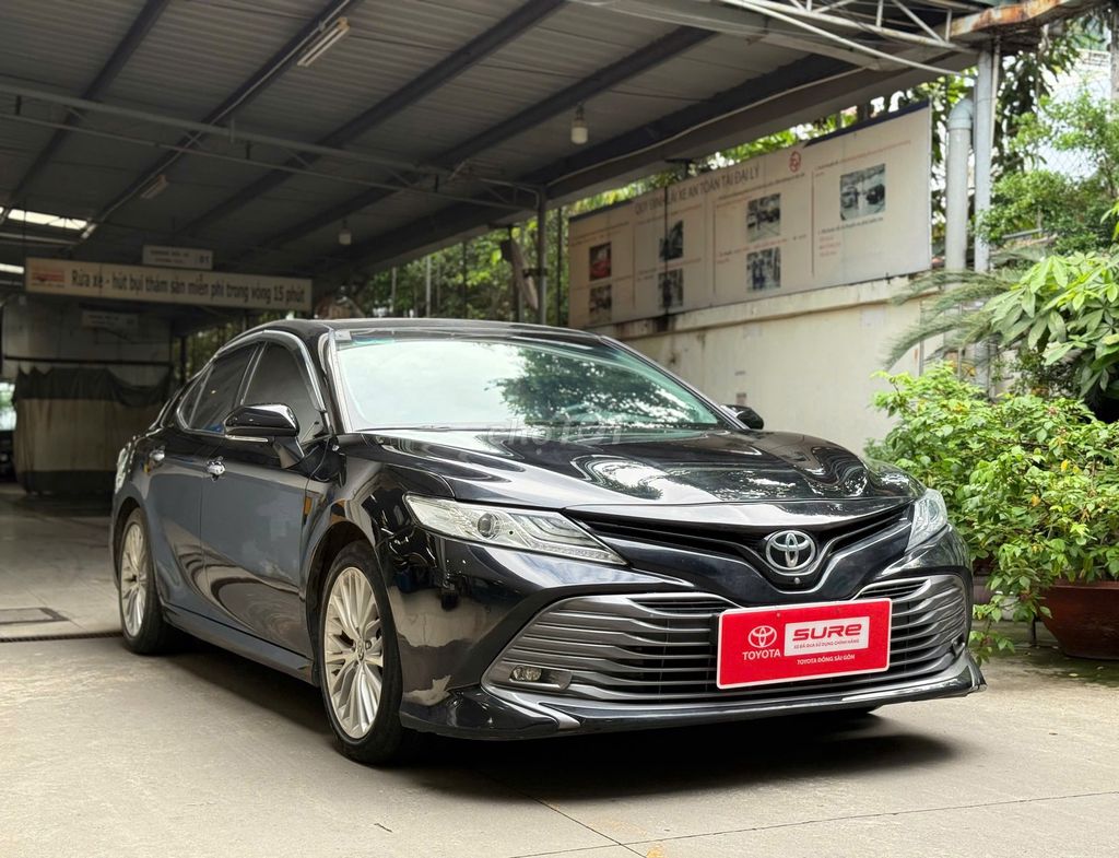 Camry 2.5Q 2020 nhập Thái - xe hãng (GIÁ CÒN GIẢM). Mua bán Ô tô tại Quận Gò Vấp Tp Hồ Chí Minh được đăng bởi Nguyễn Phi Trường Vũ hình 2