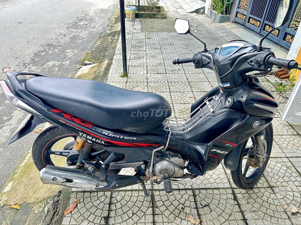 Cần bán xe Jupiter Fi 2014 98%. Mua bán Xe máy tại Quận Liên Chiểu Đà Nẵng được đăng bởi a HUY hình 2