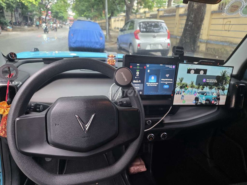 VinFast VF3 2025 Зелено-белый 13000 км