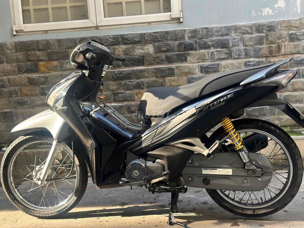 Xe Future 125 đời 2015 bstp chính chủ ký giấy. Mua bán Xe máy tại Quận 10 Tp Hồ Chí Minh được đăng bởi Xe cũ đẹp giá rẻ hình 4