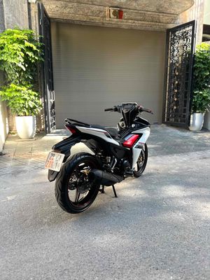 Xe Máy Anh Thao Exciter 155cc màu trắng đỏ. Mua bán Xe máy tại Quận Cầu Giấy Hà Nội được đăng bởi shop xe may cũ anh thao