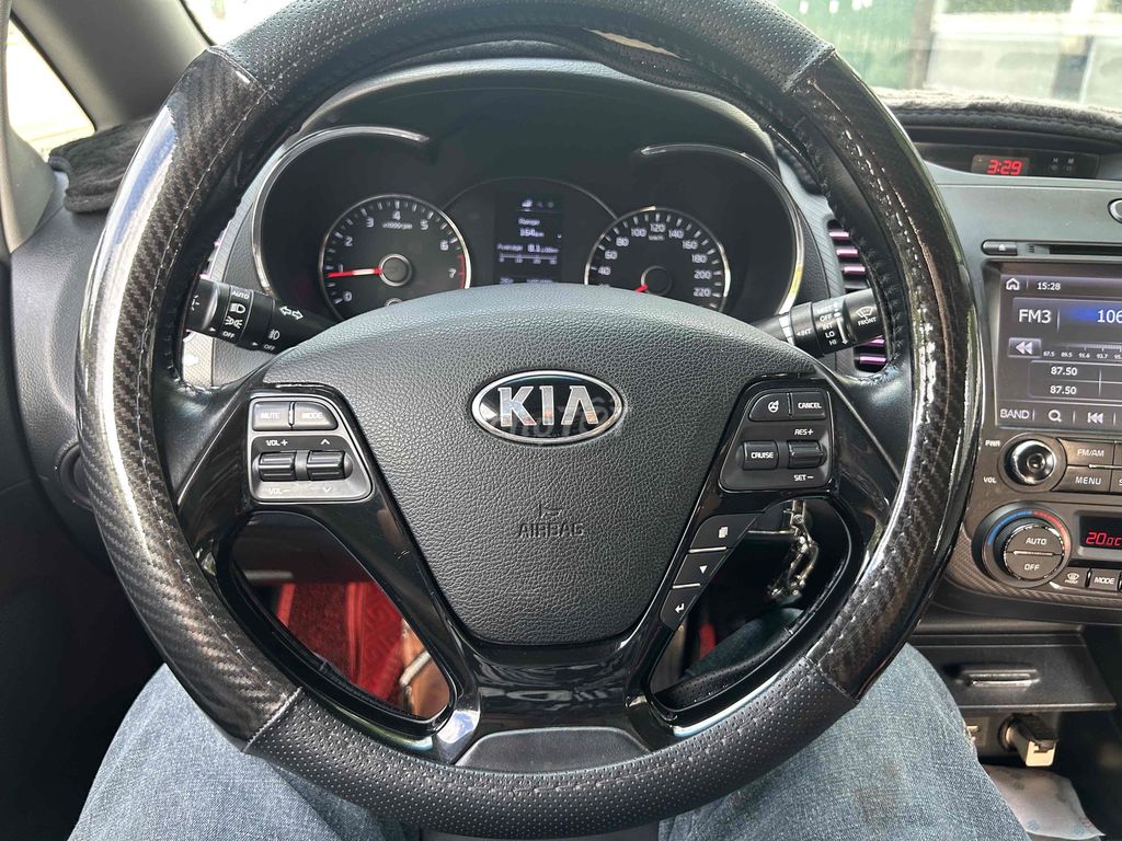 Kia cerrato 2016 1.6 MT - 11000 km. Mua bán Ô tô tại Thành phố Nha Trang Khánh Hòa được đăng bởi Nam Bình Phát hình 5