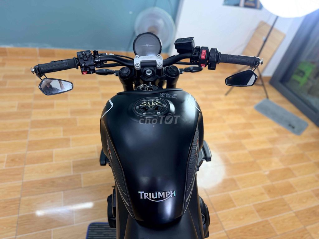 Triumph Trident 660 ABS 2022