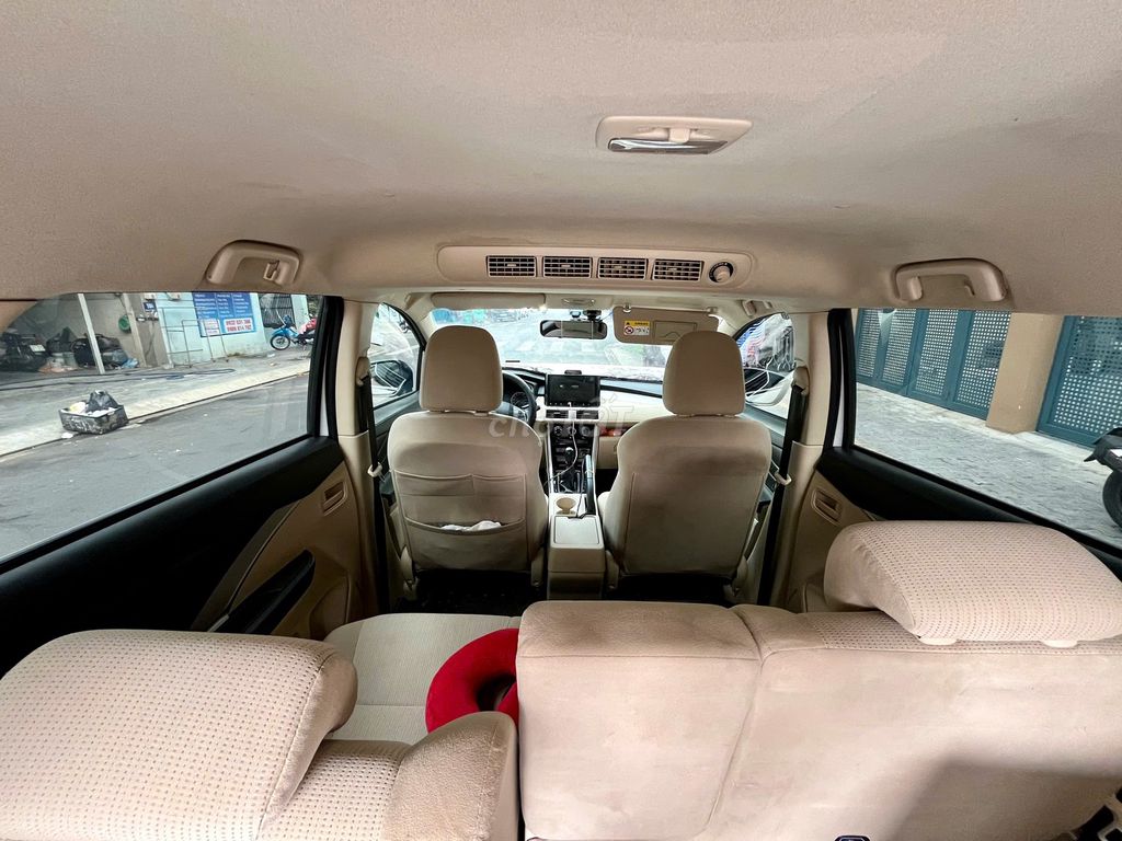 Mitsubishi Xpander MT 2019 белый, 1 владелец