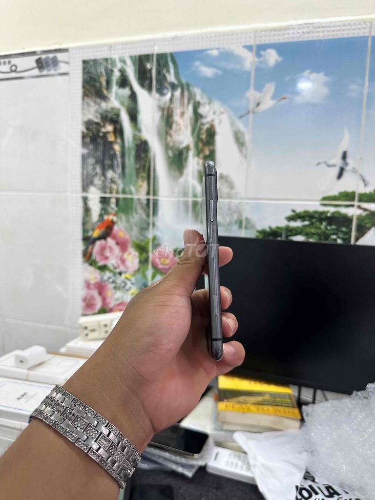Apple iPhone 11 64GB Đen Đã qua sử dụng. Mua bán Điện thoại tại Quận Tân Phú Tp Hồ Chí Minh được đăng bởi Lê Châu Thành hình 1
