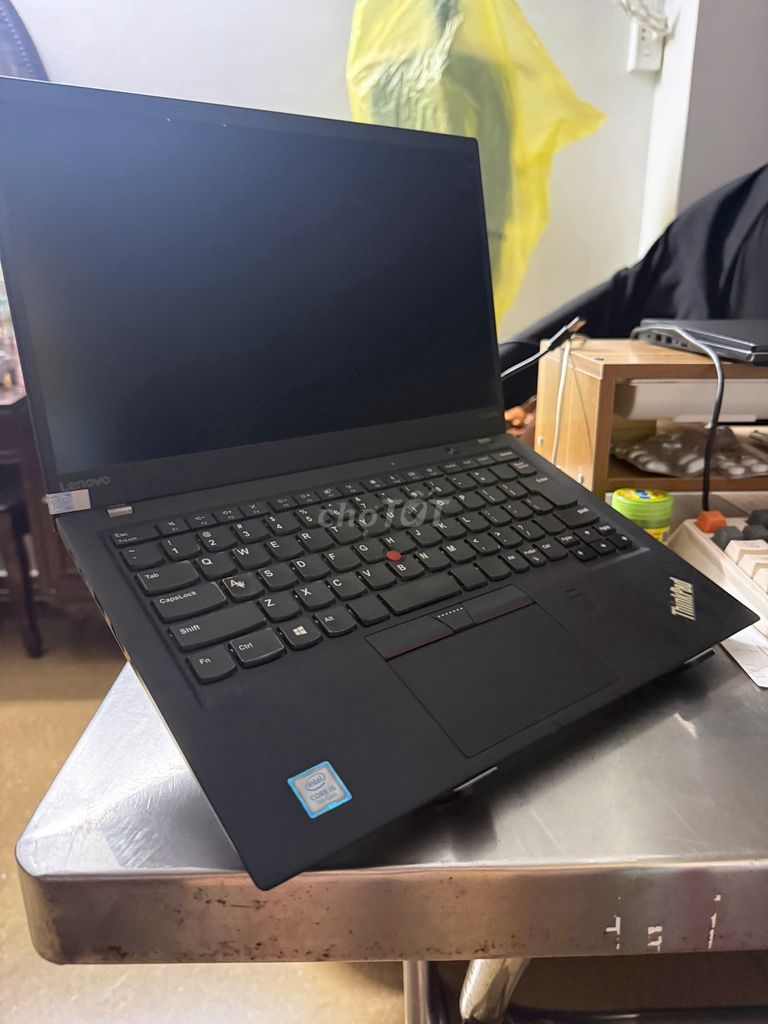 Thinkpad X1 Carbon Gen 5 Core i5-7200U. Mua bán Laptop tại Quận Gò Vấp Tp Hồ Chí Minh được đăng bởi Hà Lê hình 1