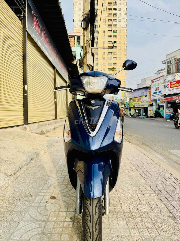 YAMAHA  ACRUZO mới 99%, xe nhẹ, êm, cốp cực rộng