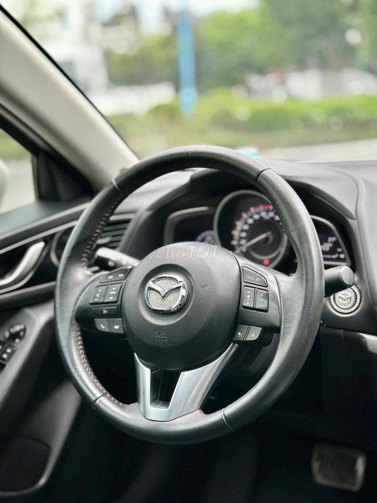 Mazda 3 2015, 1.5 AT Sedan - 9 km. Mua bán Ô tô tại Quận Nam Từ Liêm Hà Nội được đăng bởi nguyễn trần Nam hình 8