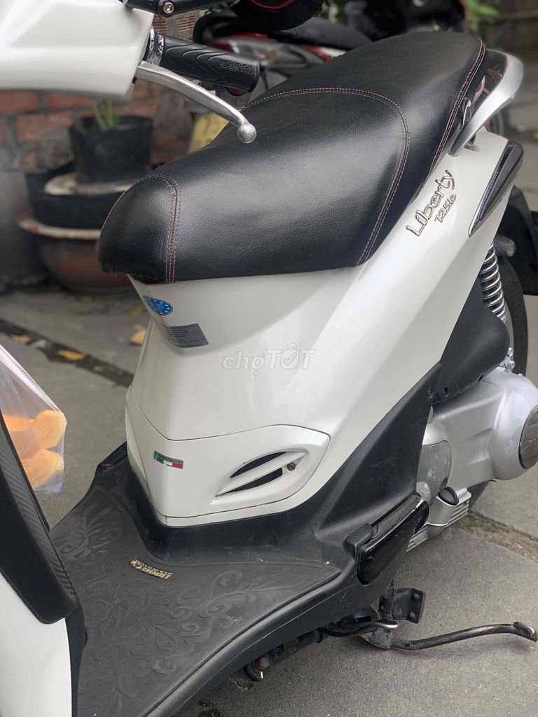 Piaggio Liberty Trắng Đã sử dụng. Mua bán Xe máy tại Quận Bình Thạnh Tp Hồ Chí Minh được đăng bởi Gặp vũ Nguyễn  hình 2