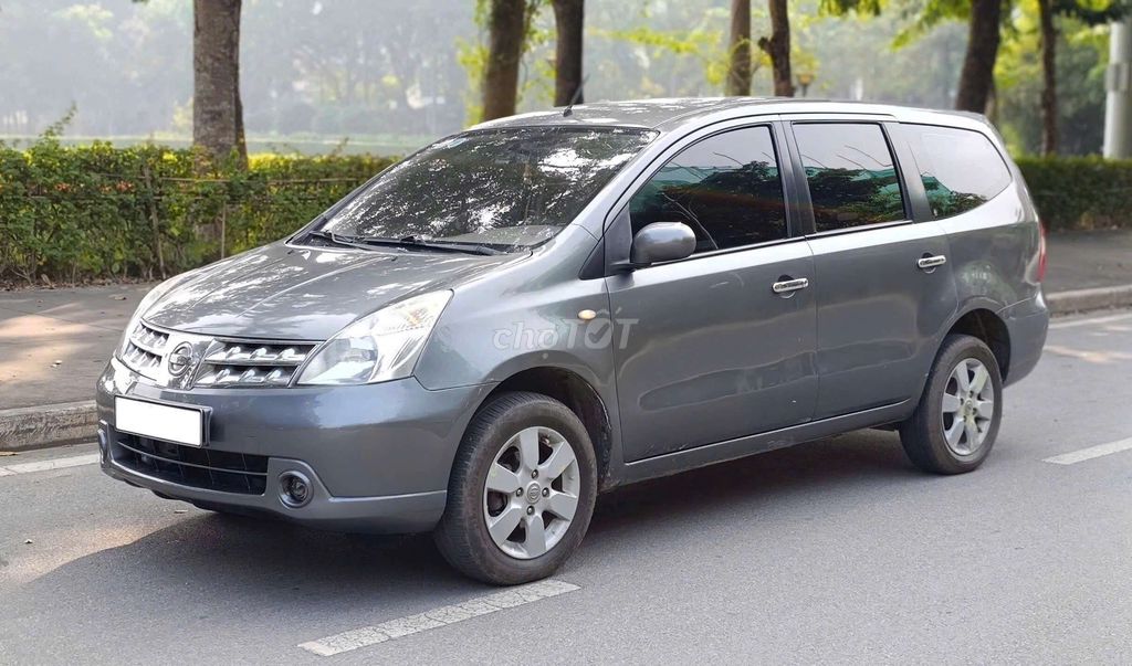 Nissan Livina 2011 1.8MT Xám. Mua bán Ô tô tại Quận Cầu Giấy Hà Nội được đăng bởi Thăng ManyCar hình 2