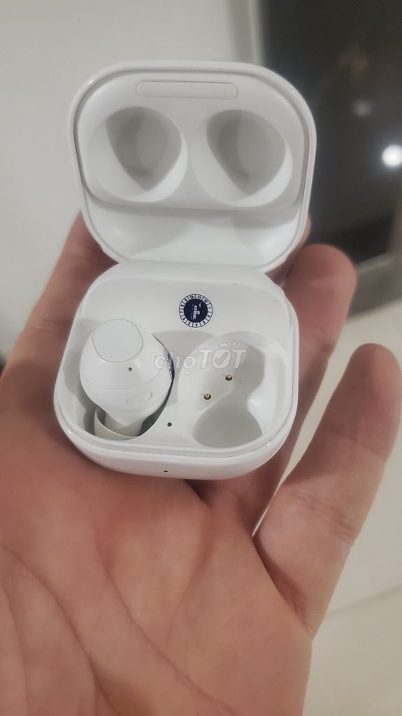 Samsung Earbuds FE Trắng Như mới. Mua bán Tivi, Âm thanh tại Quận Nam Từ Liêm Hà Nội được đăng bởi Alex Mota hình 1