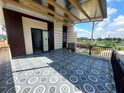 Biệt thự cho thuê 5phong ngủ có wc riêng phòng khách wc riêng bếp điện. Cho thuê nhà ở tại Huyện Bến Lức Long An được đăng bởi dương tấn hùng
