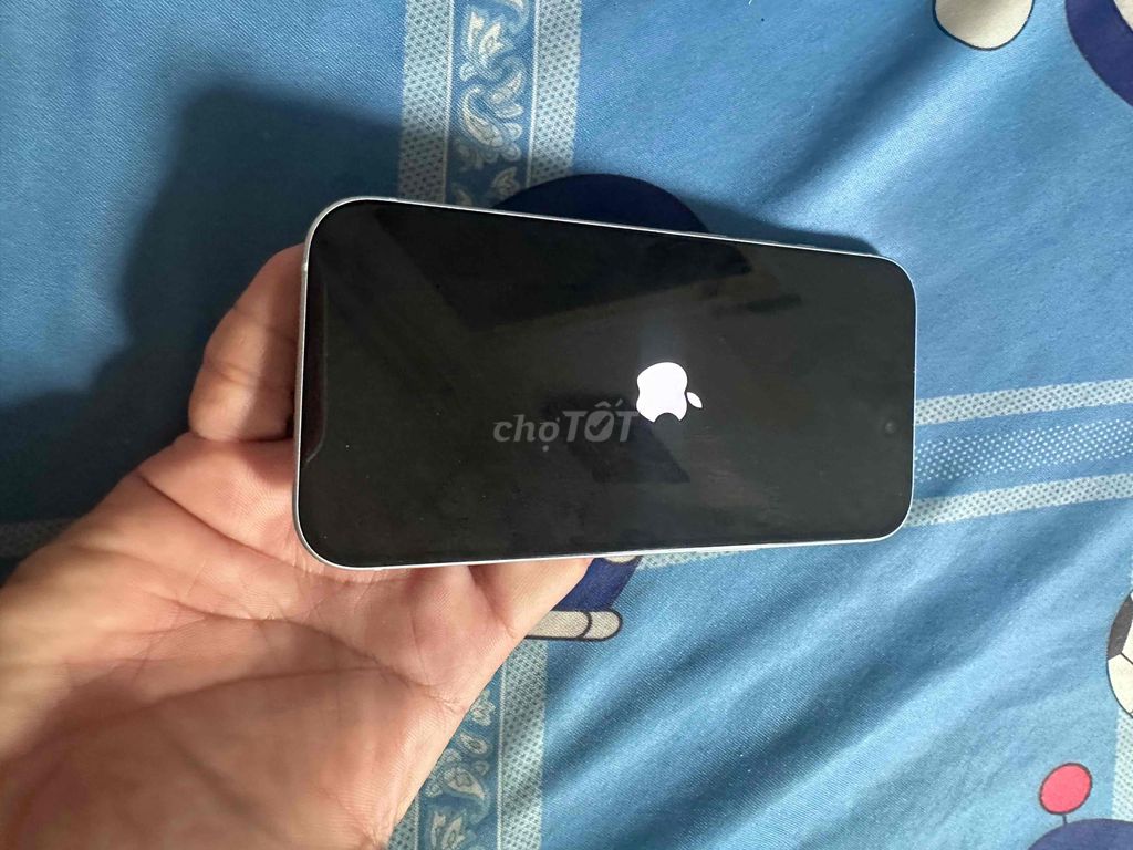 Apple iPhone 15 Trắng Đã sử dụng. Mua bán Điện thoại tại Thành phố Thủ Đức Tp Hồ Chí Minh được đăng bởi anh tuấn hình 1