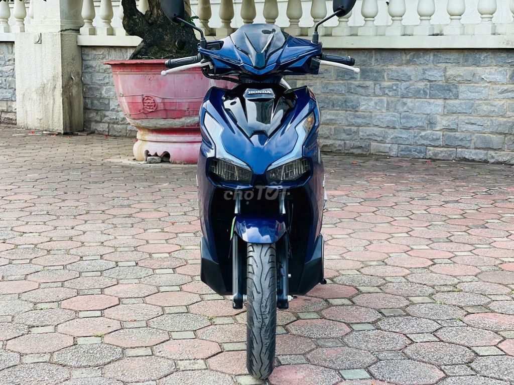 HONDA AIR BLADE 150 XANH  MÁY NGUYÊN 223 ĐI LƯỚT. Mua bán Xe máy tại Quận Cầu Giấy Hà Nội được đăng bởi VIỆT ANH hình 2