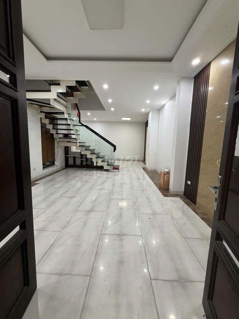 Дом с садом Тонг Кук V, Йен Ся, Тан Trieu, 100м2, 4 этажа