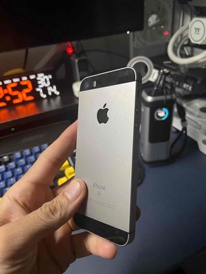 Pass lại Iphone 5SE pin 100 nghe gọi. Mua bán Điện thoại tại Quận Bình Thạnh Tp Hồ Chí Minh được đăng bởi Nguyen