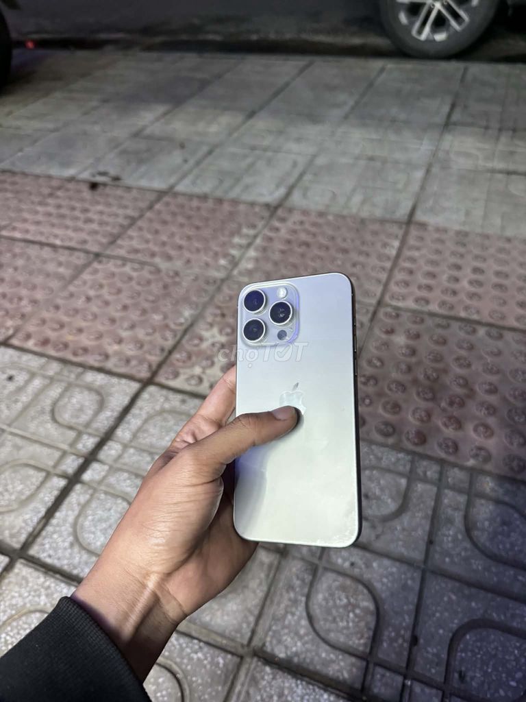 Apple iPhone 14 Pro Max 128GB Bạc. Mua bán Điện thoại tại Thành phố Tuy Hòa Phú Yên được đăng bởi Phan quốc trung C20AOTO13 hình 1