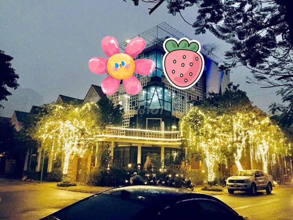 CHO THUÊ BIỆT THỰ LINH ĐÀM. HOÀNG LIỆT. LÔ GÓC. S:200m.4T. giá 100 tr