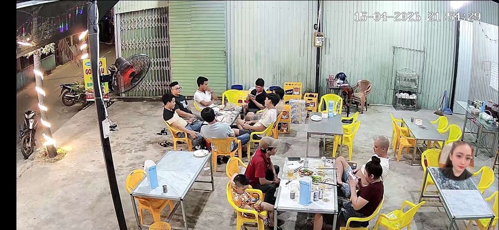 Bàn sắt 6 cái. Mua bán Bàn ghế tại Huyện Hòa Vang Đà Nẵng được đăng bởi tran hình 1