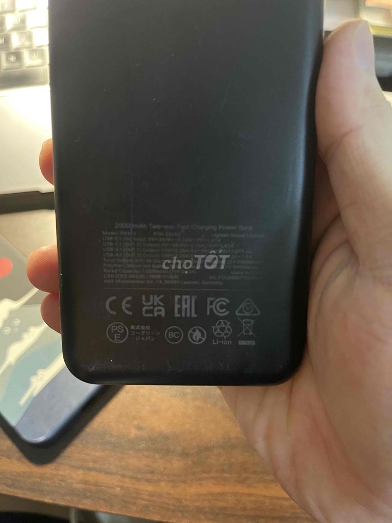 Cục sạc Ugreen 20000mah