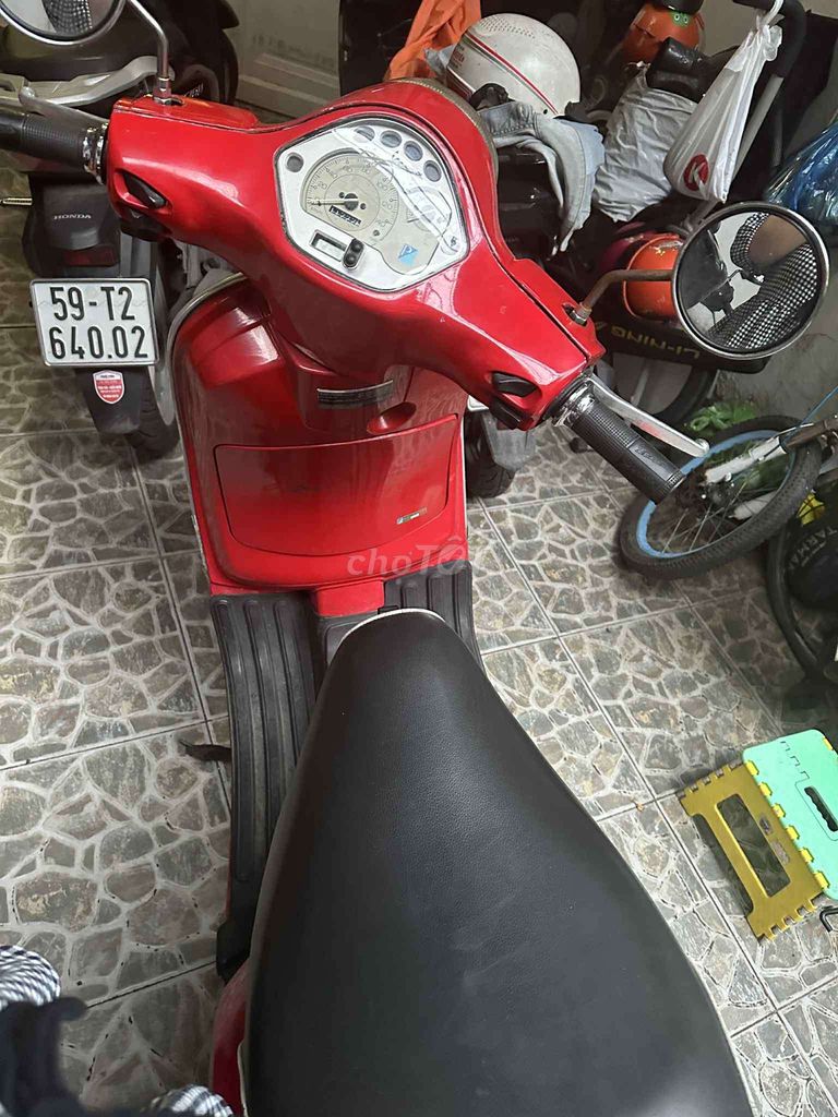 Vespa LX125 giá rẻ. Mua bán Xe máy tại Quận 11 Tp Hồ Chí Minh được đăng bởi Gold Fish hình 2