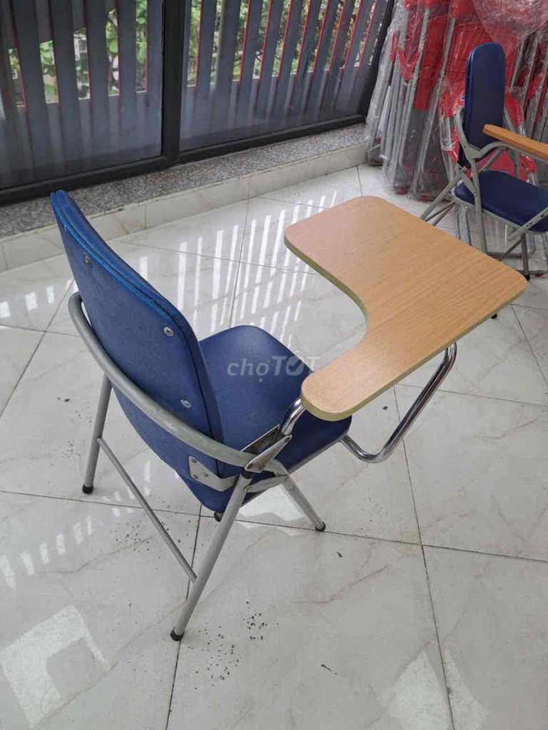 ghế gấp liền bàn còn đẹp như mới. Mua bán Bàn ghế tại Quận Bắc Từ Liêm Hà Nội được đăng bởi Vũ tiến dung hình 1