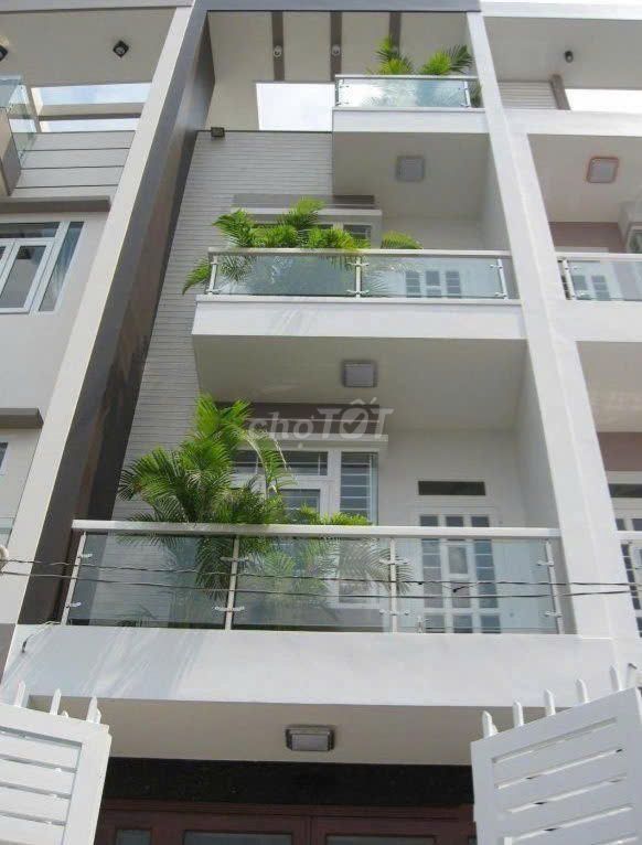 Rent · 4 bd · 64 м² · Quận 3, ул. Đường Cao Thắng