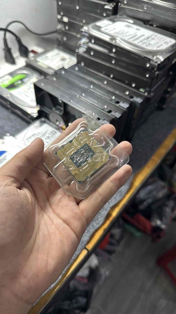 CPU I3-10100f đẹp zin cho anh em lắp máy chiến oke. Mua bán Linh kiện (RAM, Card...) tại Quận Phú Nhuận Tp Hồ Chí Minh được đăng bởi tiến tài 770 nguyễn kiệm p4 quận phú nhuận hình 2