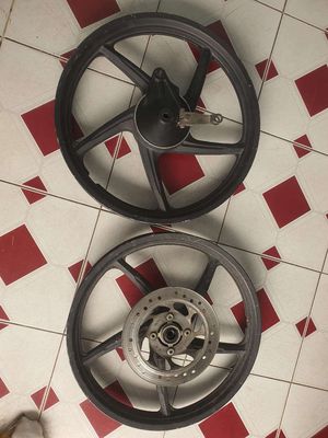 Cặp bánh mâm đĩa lõm gắn future neo kim, future 2. Mua bán Phụ tùng xe tại Quận Ninh Kiều Cần Thơ được đăng bởi Lê Thành Phát 