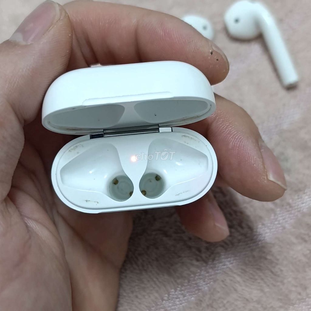 Tai nghe Apple AirPods Trắng Đã sử dụng. Mua bán Tivi, Âm thanh tại Thành phố Thủ Đức Tp Hồ Chí Minh được đăng bởi Phong  hình 1