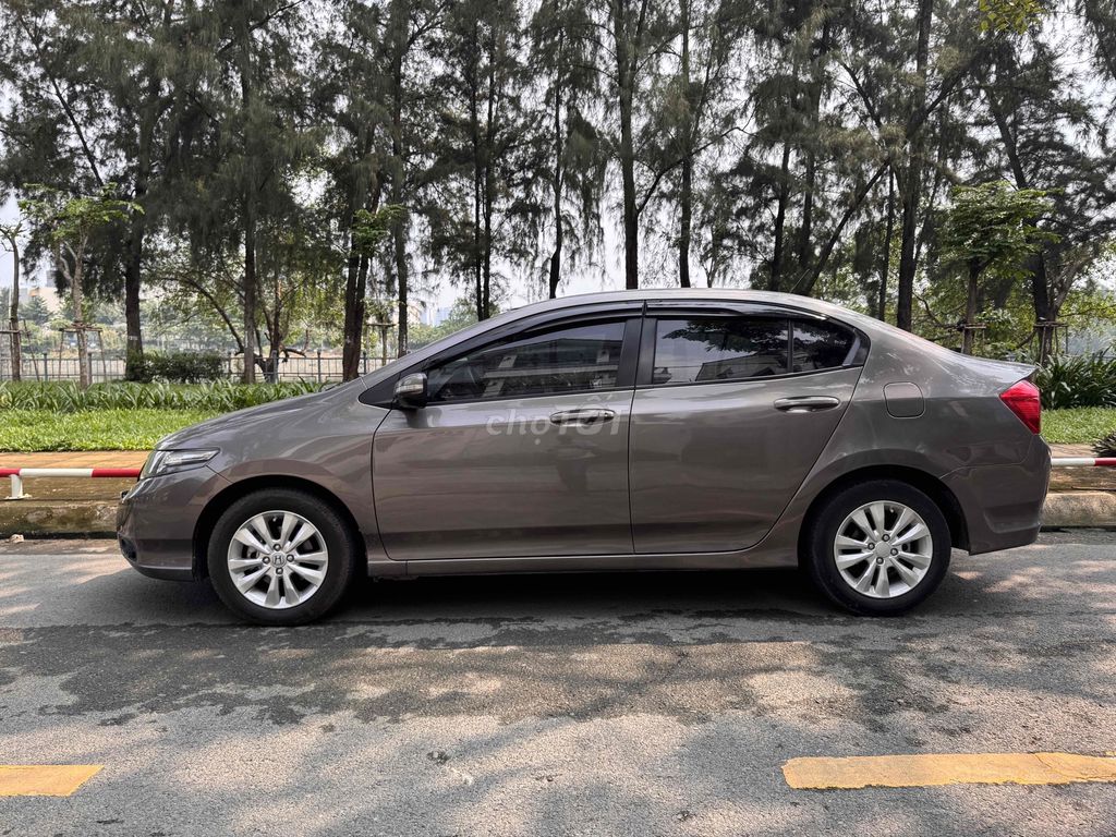 Honda City 2013 Tự động 103000 km. Mua bán Ô tô tại Huyện Bình Chánh Tp Hồ Chí Minh được đăng bởi Bảo My hình 5