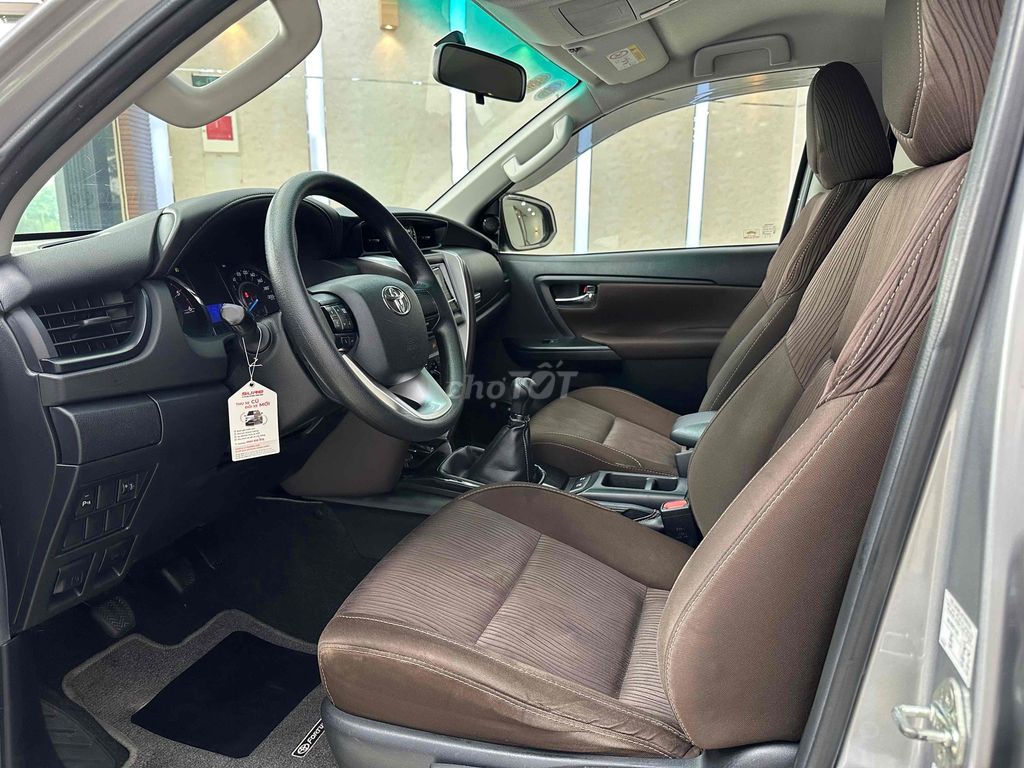 Toyota Fortuner 2.4G MT 2017 - 66.000km 1 đời chủ. Mua bán Ô tô tại Quận Bình Tân Tp Hồ Chí Minh được đăng bởi Hai Tran Auto hình 6