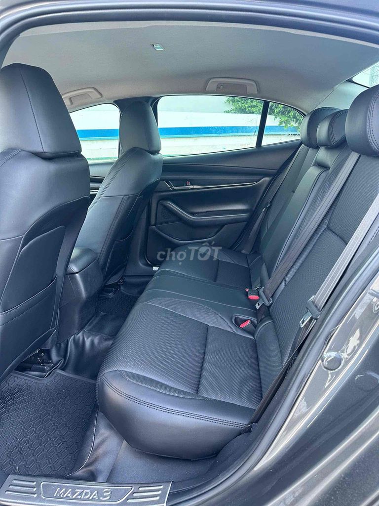 Mazda 3 2019 Fom 2020. Mua bán Ô tô tại Quận Cẩm Lệ Đà Nẵng được đăng bởi Nguyễn Duy hình 9