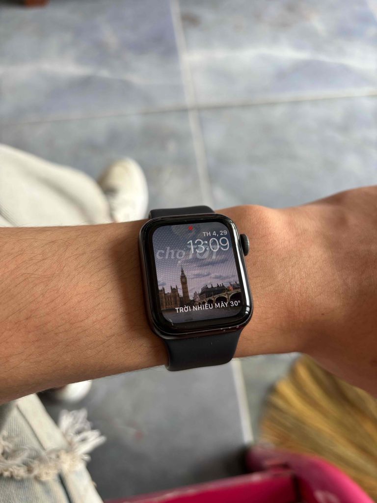 apple watch SE 40mm VN/A còn mới