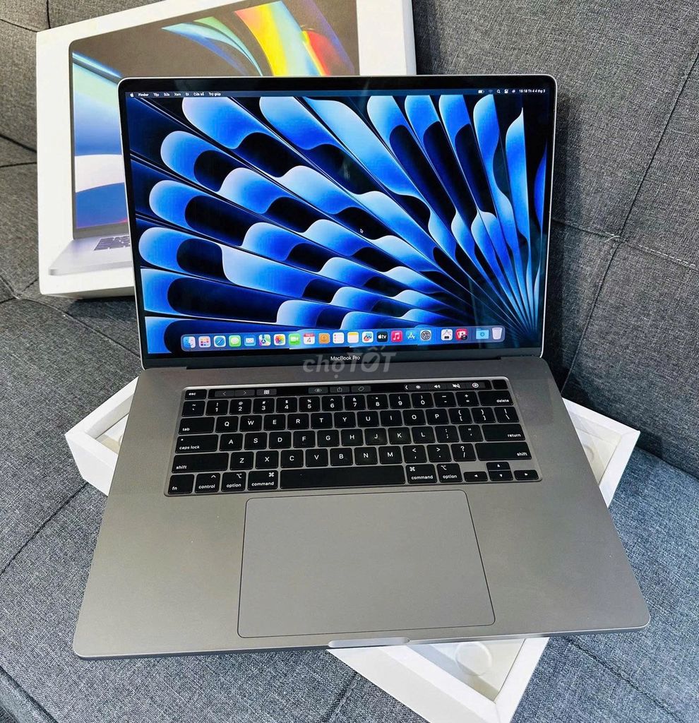 Macbook Pro 16 inch 2019: i7 | 16G | 512G. Mua bán Laptop tại Quận Hải Châu Đà Nẵng được đăng bởi TTCenter 484 NÚI THÀNH hình 1