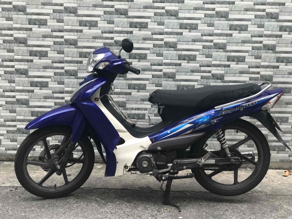 SYM Elegant 50 куб. см. Ученикам, идущим в школу, нужен гибридный диплом
