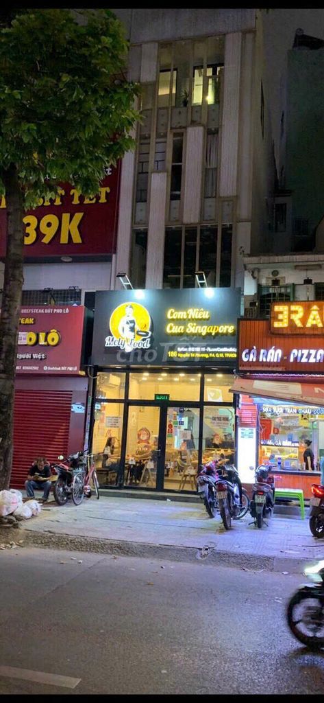 Cho thuê nhà mặt tiền đường Nguyễn Tri Phương - Quận 10