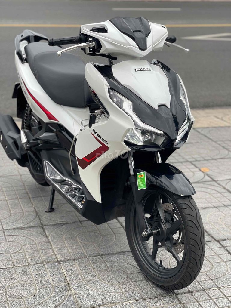 Bán xe AB 125 2021 màu trắng đen xe zin sạch đẹp. Mua bán Xe máy tại Thành phố Vũng Tàu Bà Rịa - Vũng Tàu được đăng bởi Bảo Gia hình 2