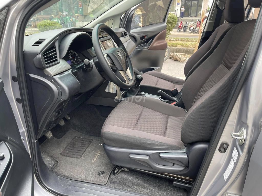 Bán Innova số sàn 2022 form mới 68.000 Km cực đẹp. Mua bán Ô tô tại Quận Gò Vấp Tp Hồ Chí Minh được đăng bởi Xuân Trường hình 8