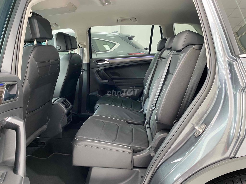 Volkswagen Tiguan 2022 Allspace 1 Chủ- 5000 km. Mua bán Ô tô tại Thành phố Thủ Đức Tp Hồ Chí Minh được đăng bởi Quốc Nhẫn hình 5