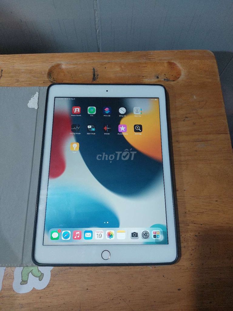 Apple iPad Air 2 64GB Vàng Đồng. Mua bán Máy tính bảng tại Huyện Hóc Môn Tp Hồ Chí Minh được đăng bởi thanh hình 1