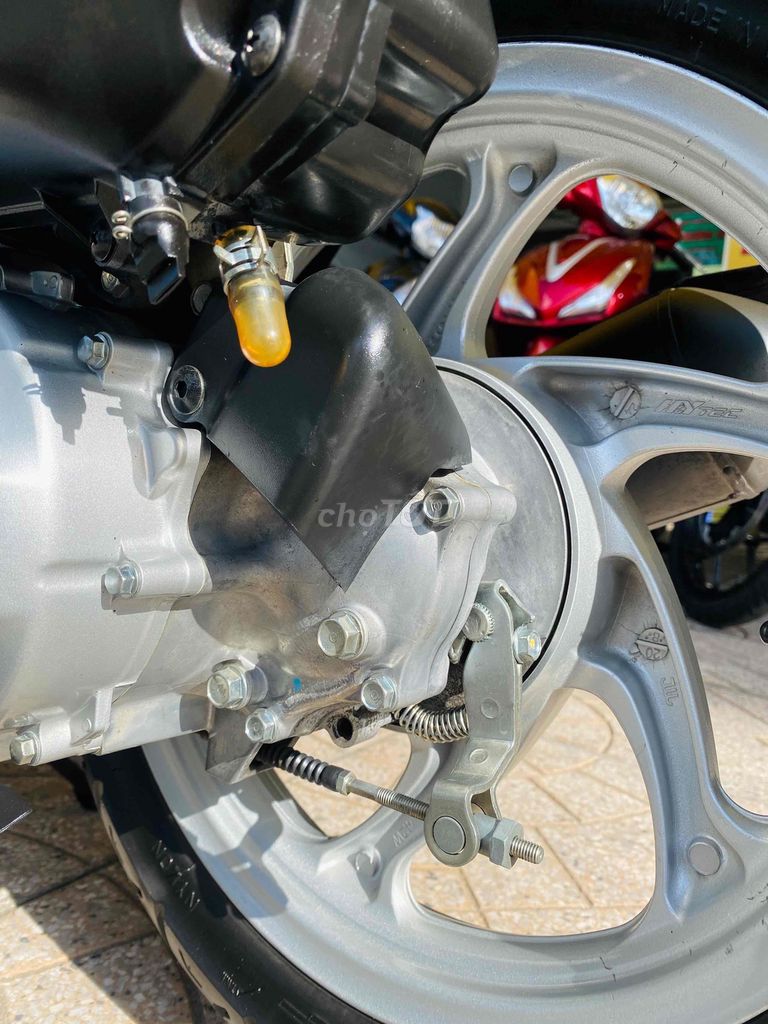 Vision 2020 khoá smarkey xe đẹp chuẩn zin 23k km✅. Mua bán Xe máy tại Quận Ninh Kiều Cần Thơ được đăng bởi Hiếu Xe máy Tân Liên Hưng 2 hình 13