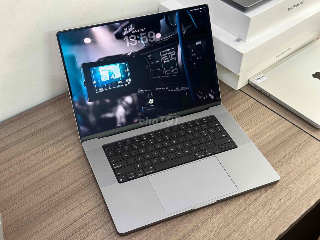 Apple MacBook M1 Max 16" 64/1TB 32Gpu chuẩn. Mua bán Laptop tại Quận 10 Tp Hồ Chí Minh được đăng bởi MacBook 2Hand hình 1